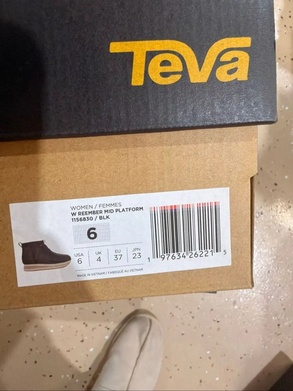 TEVA Black ReEmber Quilted Slip-On Outdoor Comfort Mid Platform Booties 6